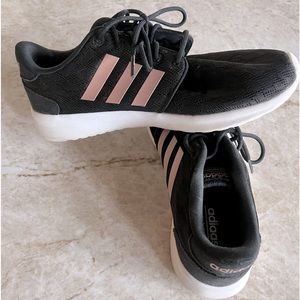 Adidas women’s black and pink cloud foam tennis shoes.